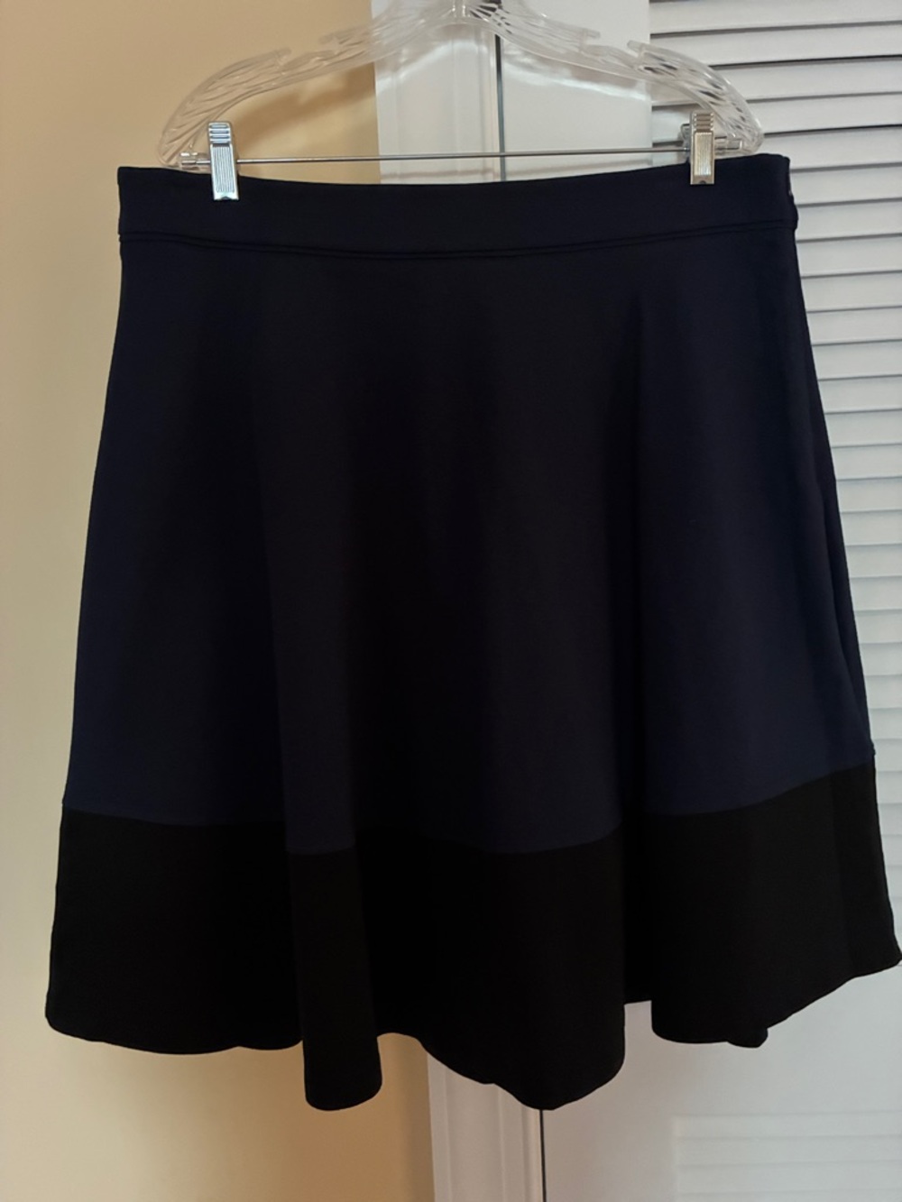 Boden Navy and Black Circle Skirt size 14L, new without tags
